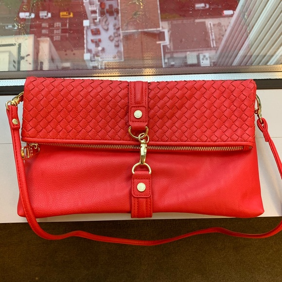 Steve Madden Handbags - NWT Steve Madden Purse/Clutch Woven Aria